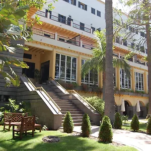 Escuela Hotel